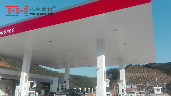 京臺高速福建建甌加油站防風條扣板4 京臺高速福建建甌加油站防風條扣板4